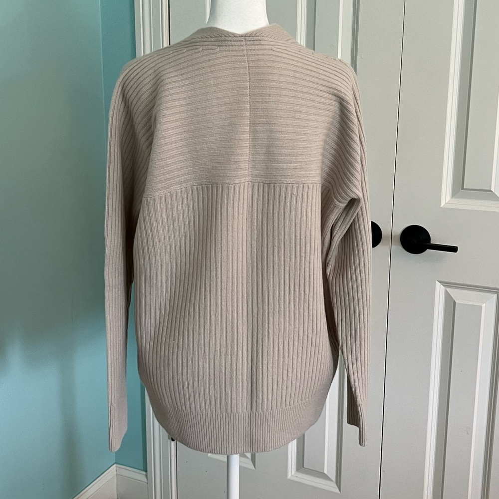 Vince Cashmere/Wool sweater - Picture 2 of 8